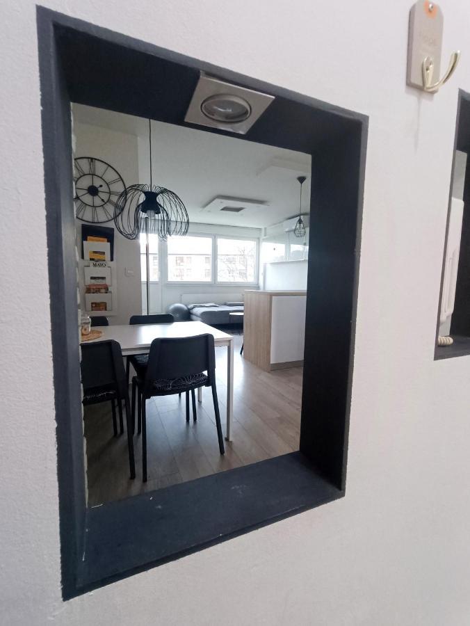 And Sweet - Self Check In Apartment